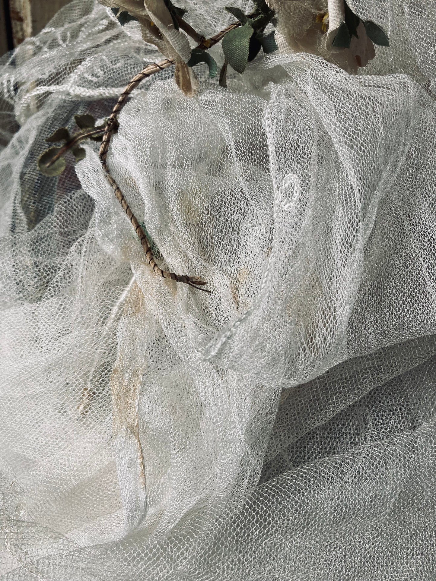 1920s french vintage wedding crown and veil