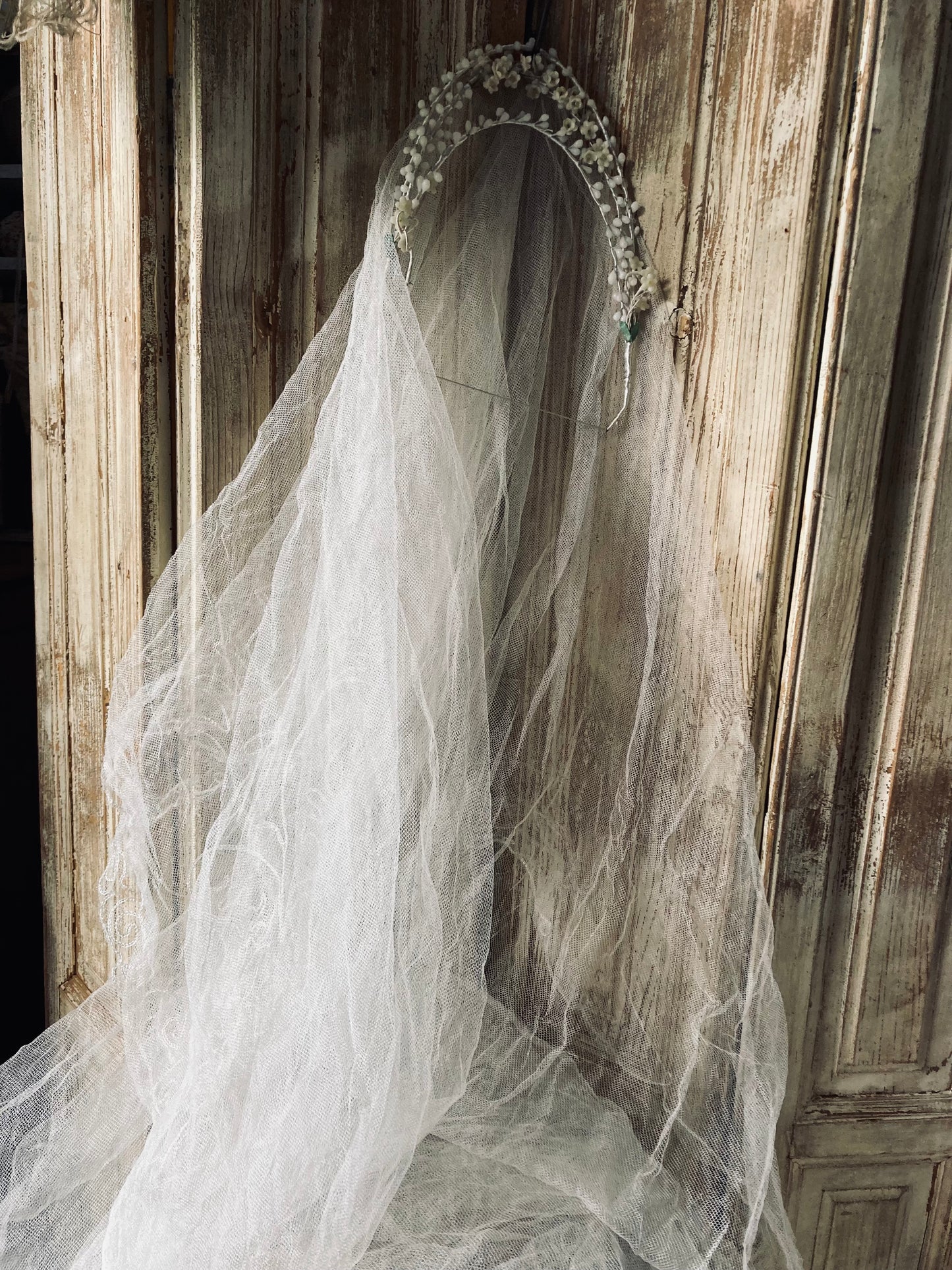 1920s french vintage wedding crown and veil