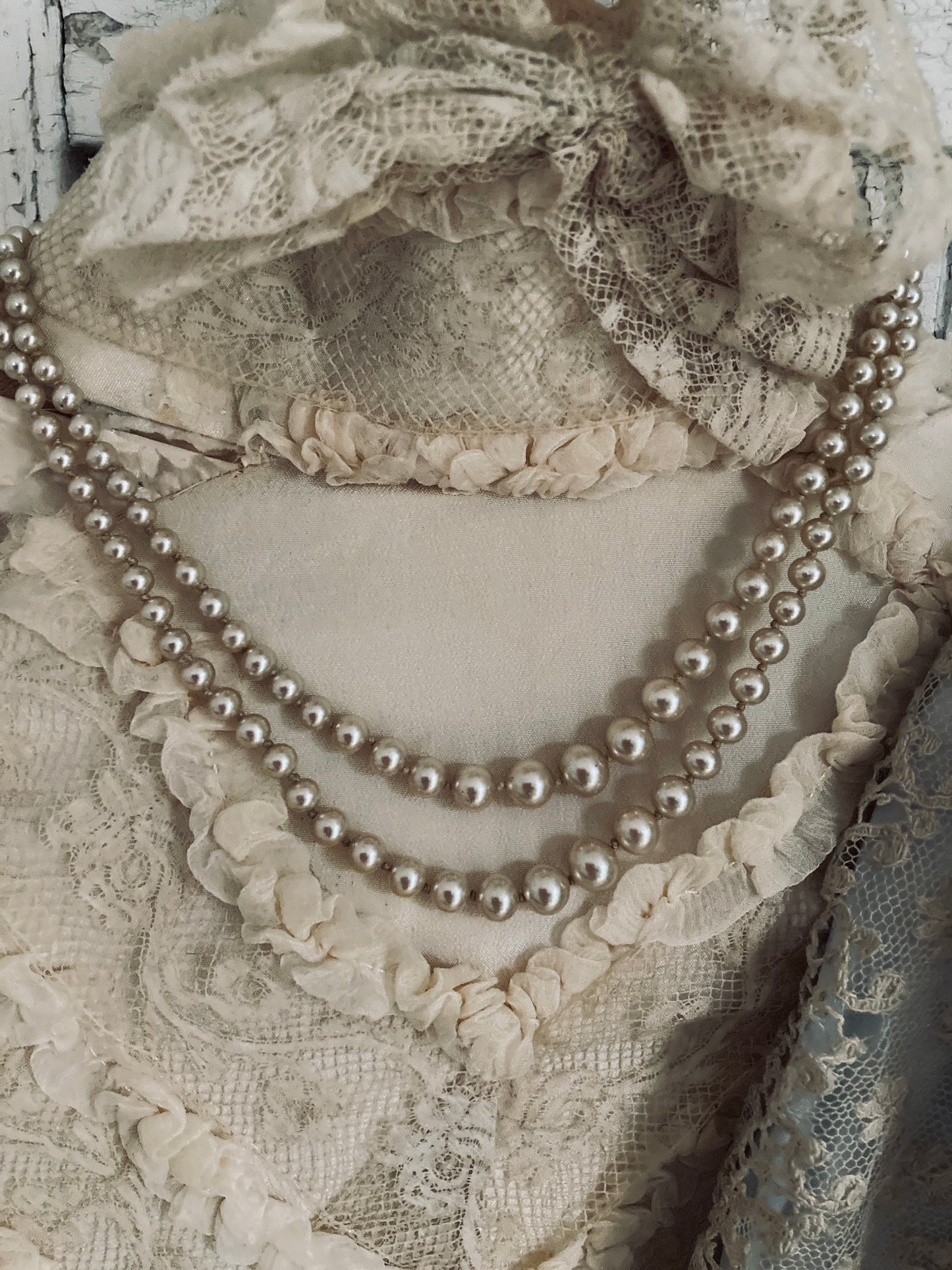 Vintage lotus boxed pearls