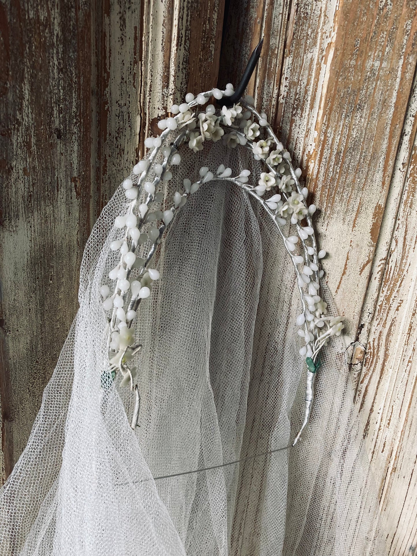 1920s french vintage wedding crown and veil