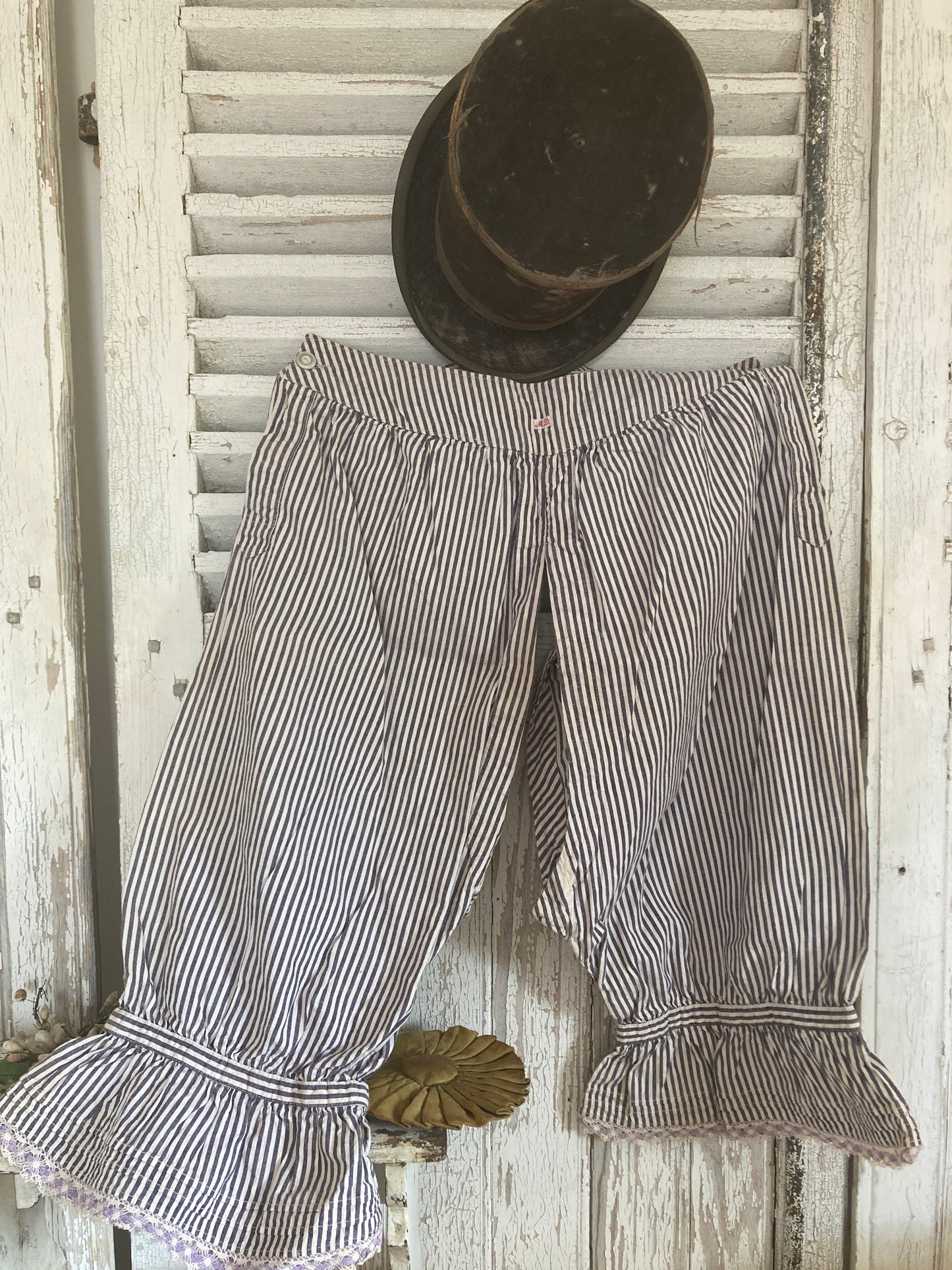 Striped french linen bloomers