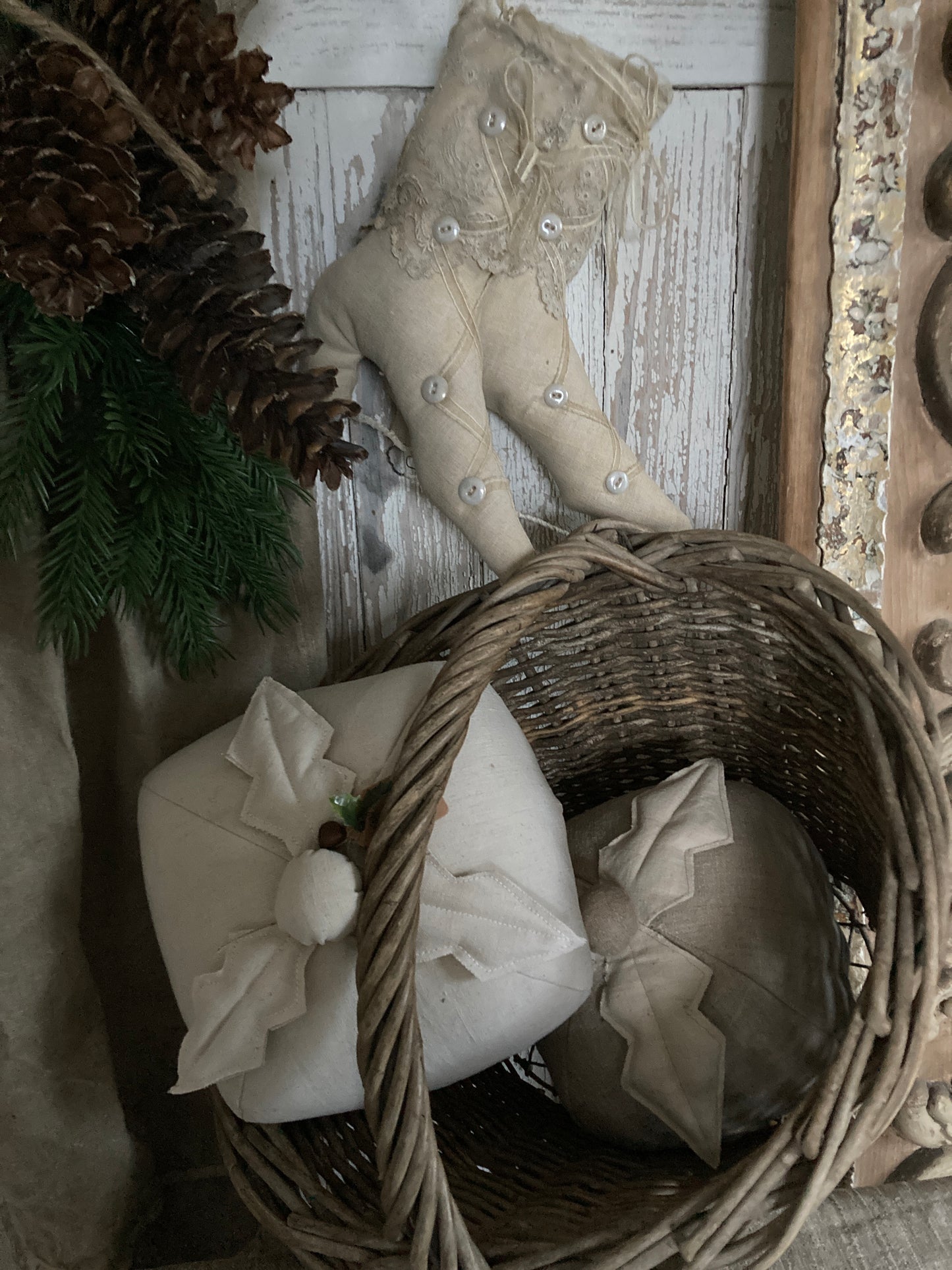 Large Christmas Figgy puddings.