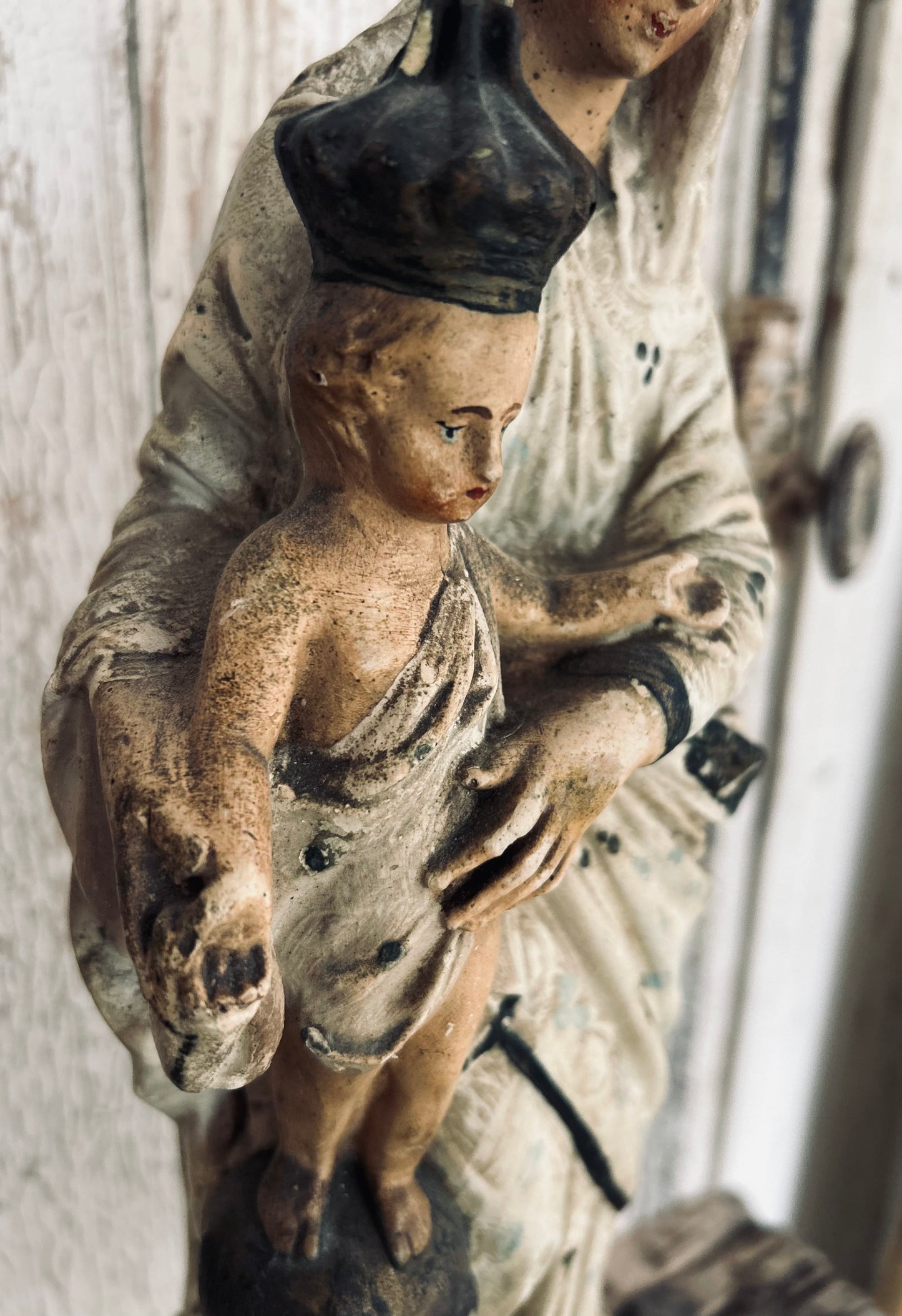 A stunning Madonna and child religious statue.