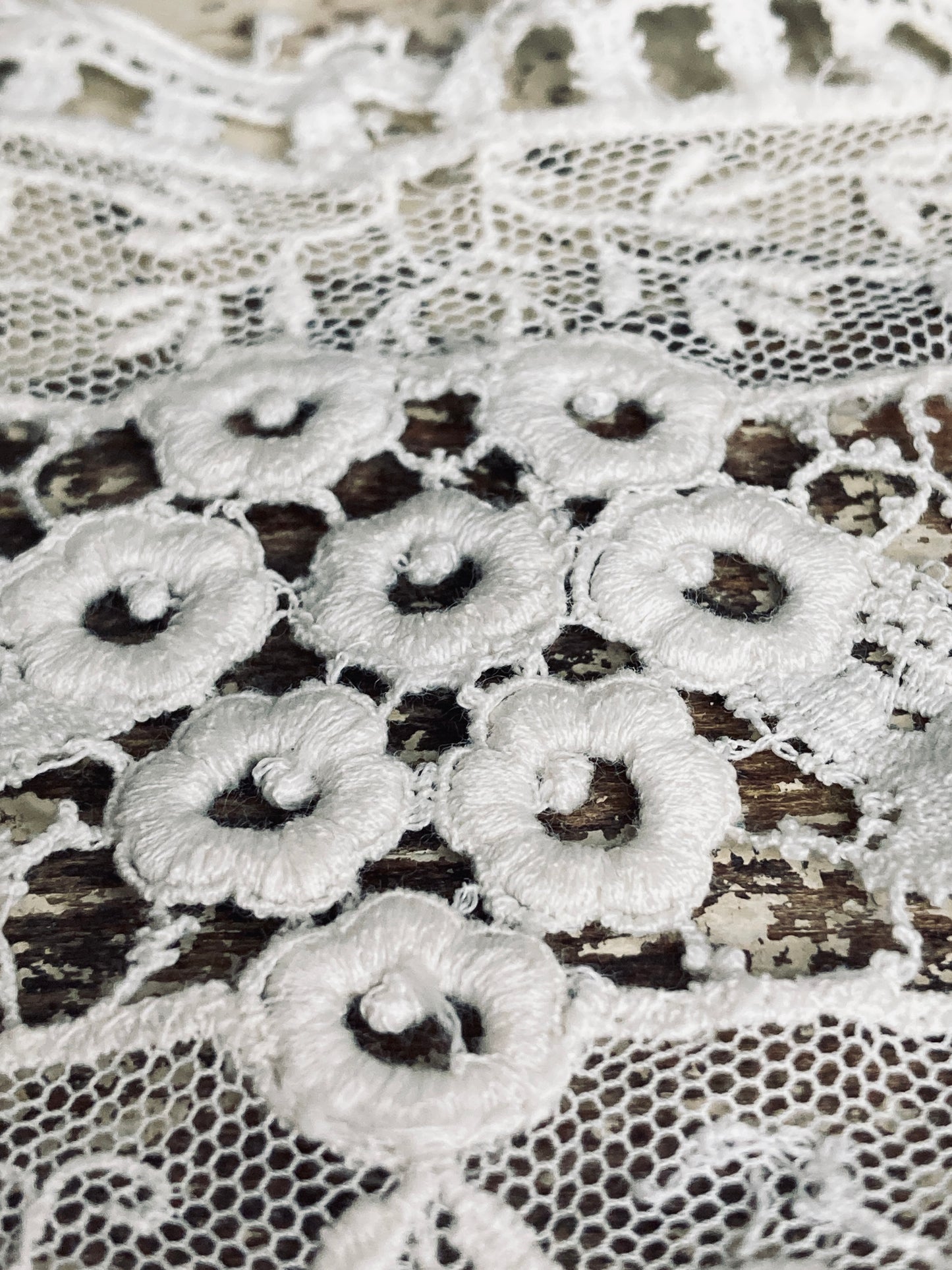 White antique lace collar