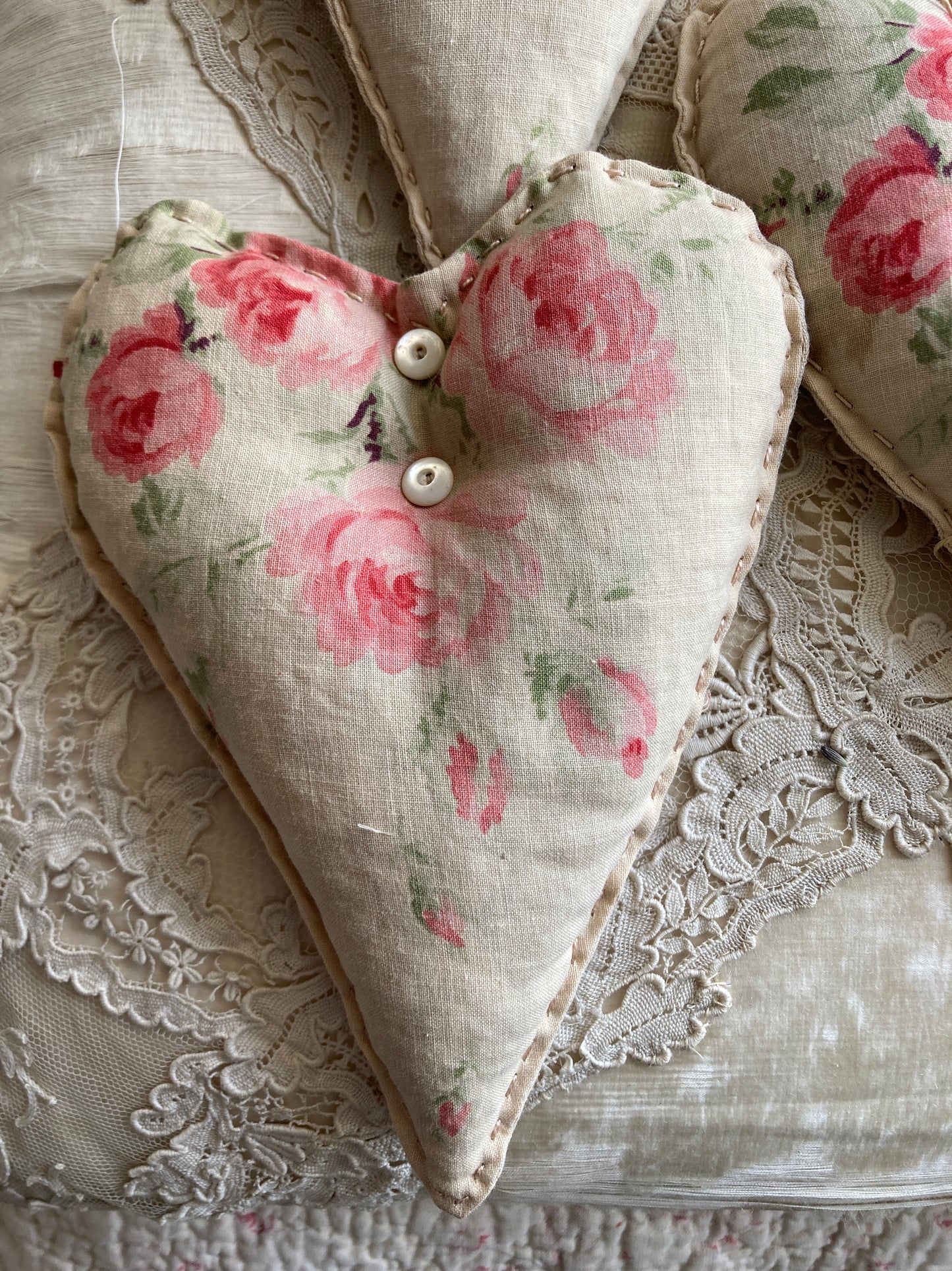 Antique french roses heart number 1