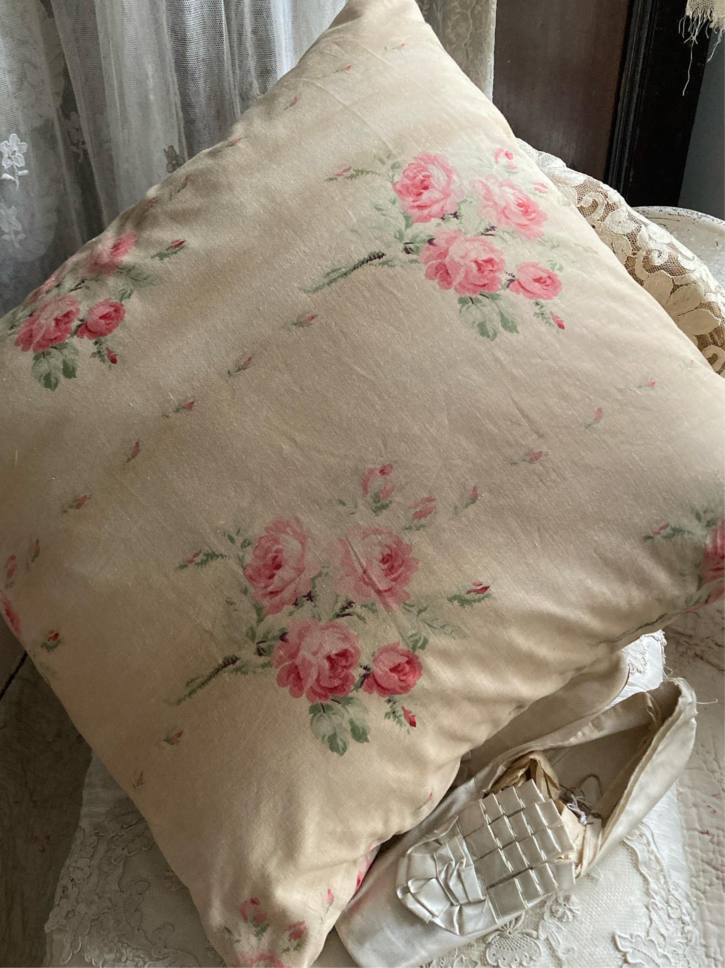 Antique french roses textile cushion