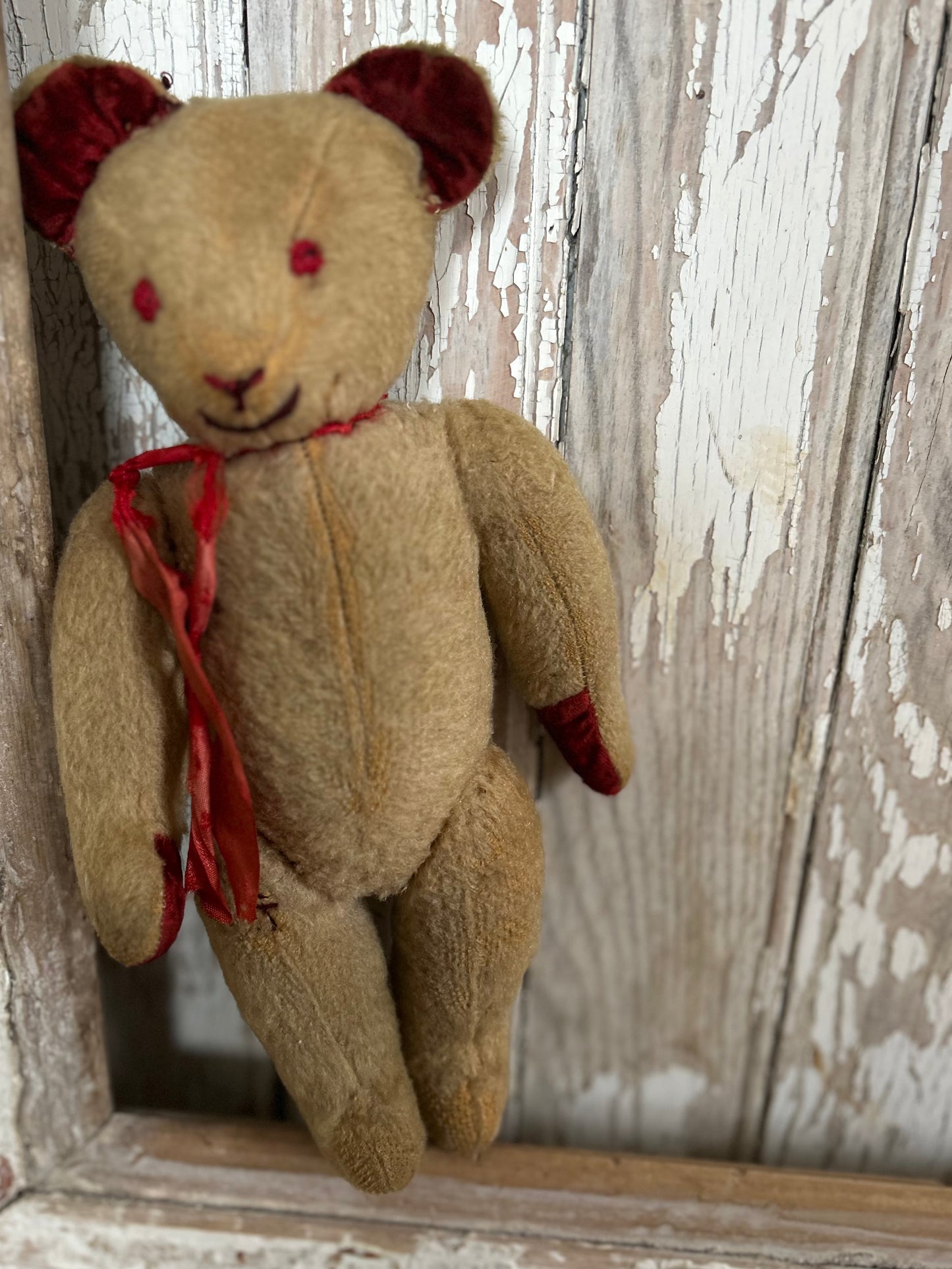 Vintage teddy bear, Mr Rouge