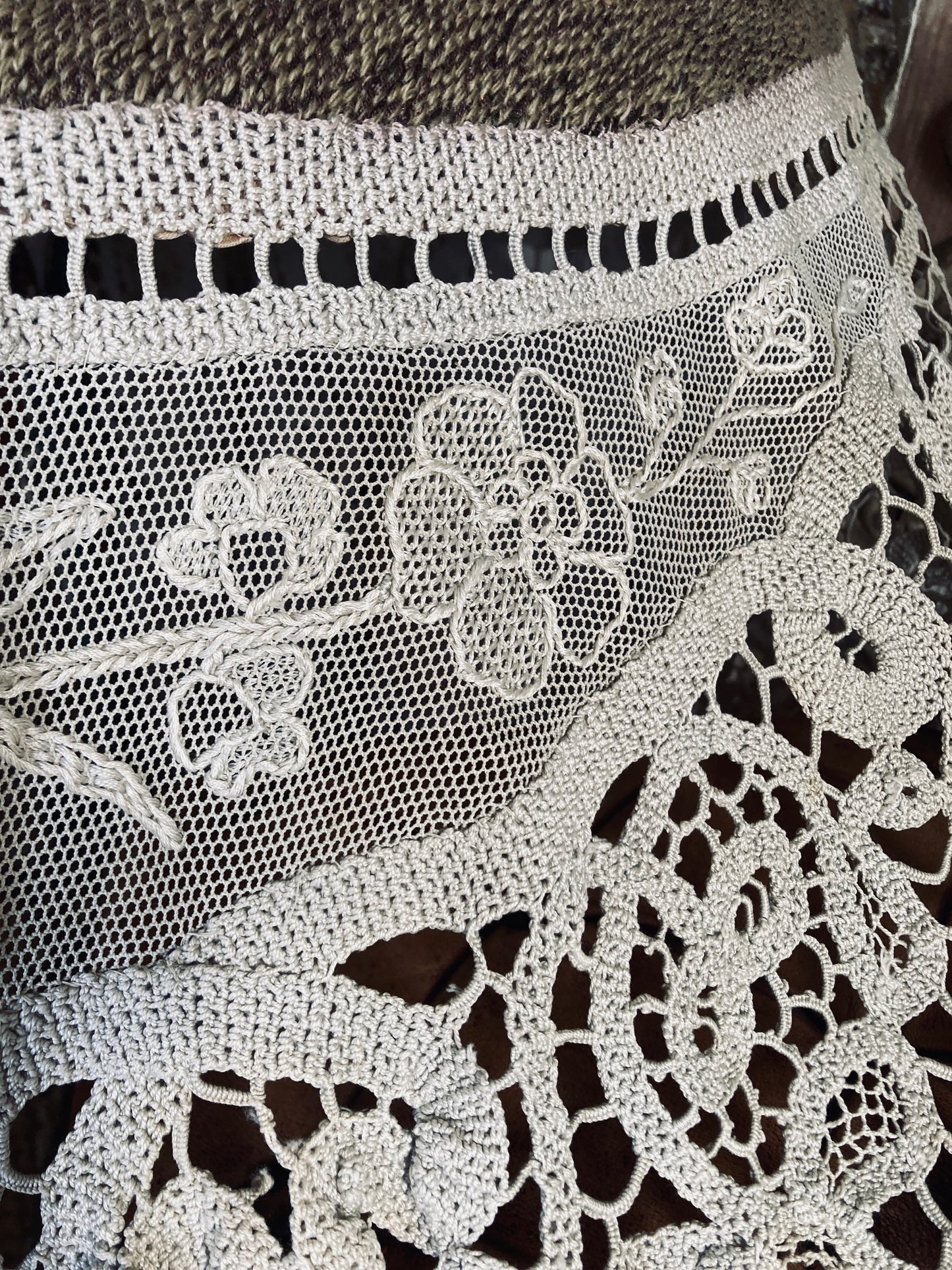 Glorious fine tapestry and crochet lace panelled table covering.