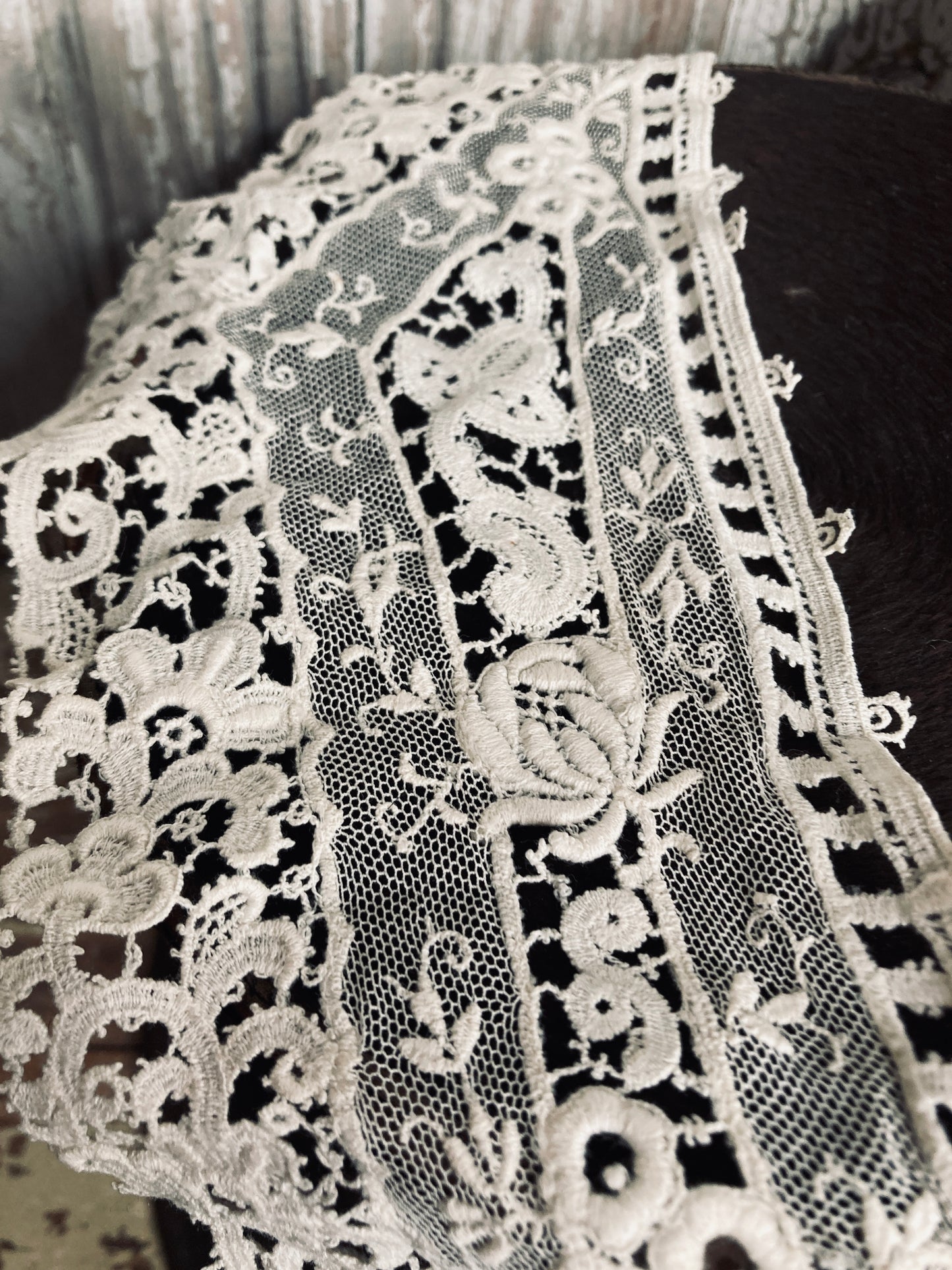 White antique lace collar