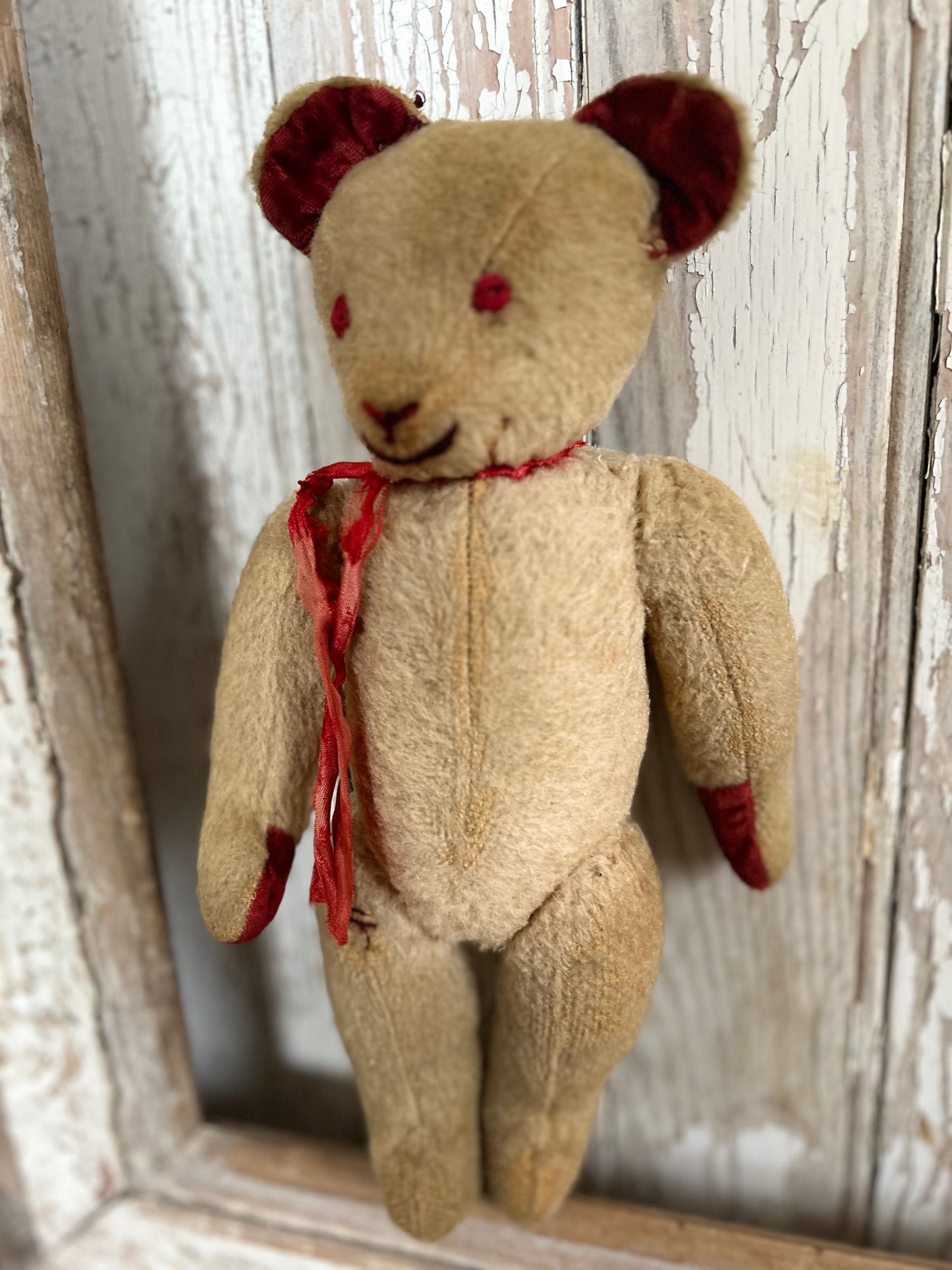 Vintage teddy bear, Mr Rouge