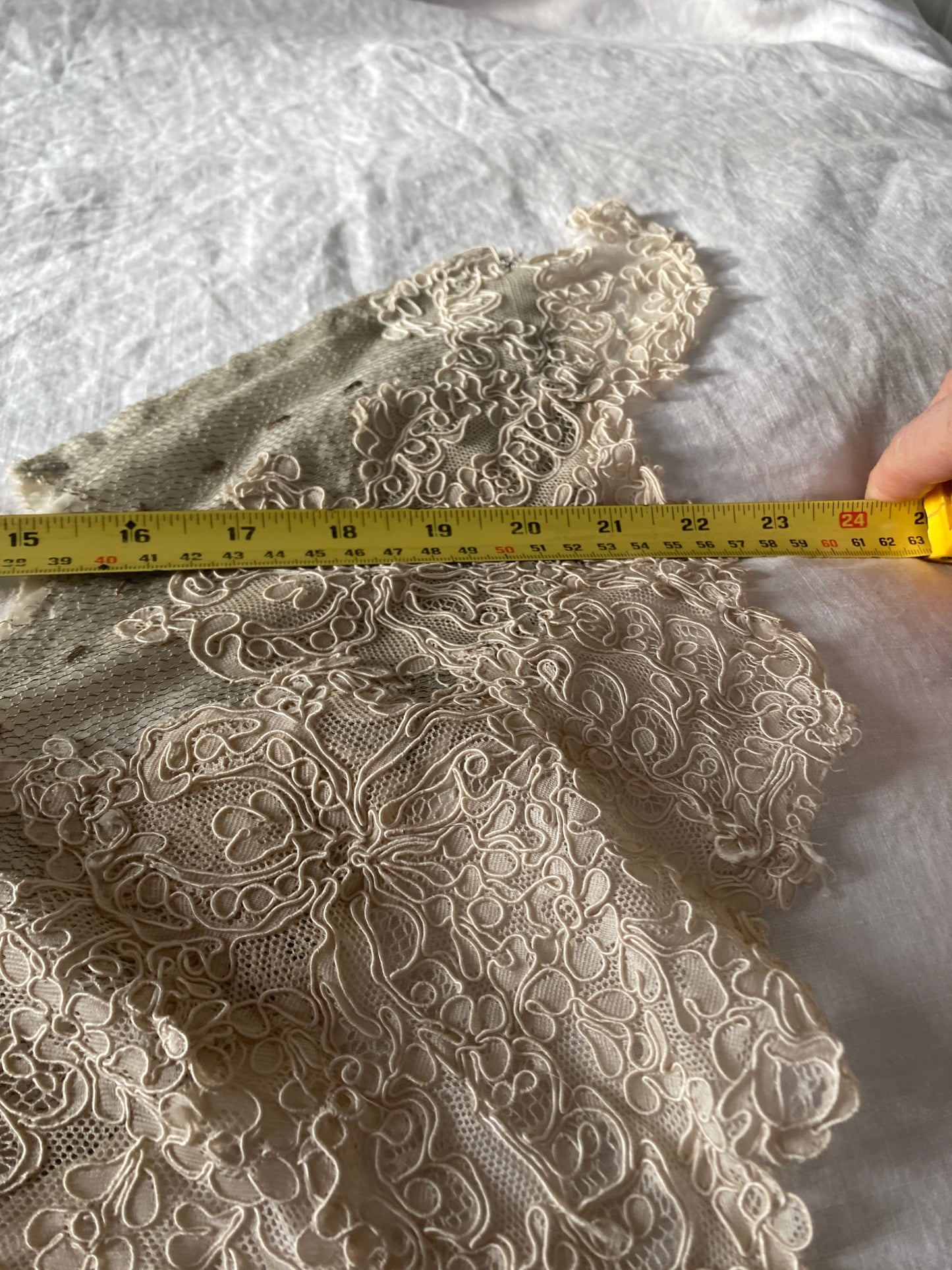French metal wirework lace collar