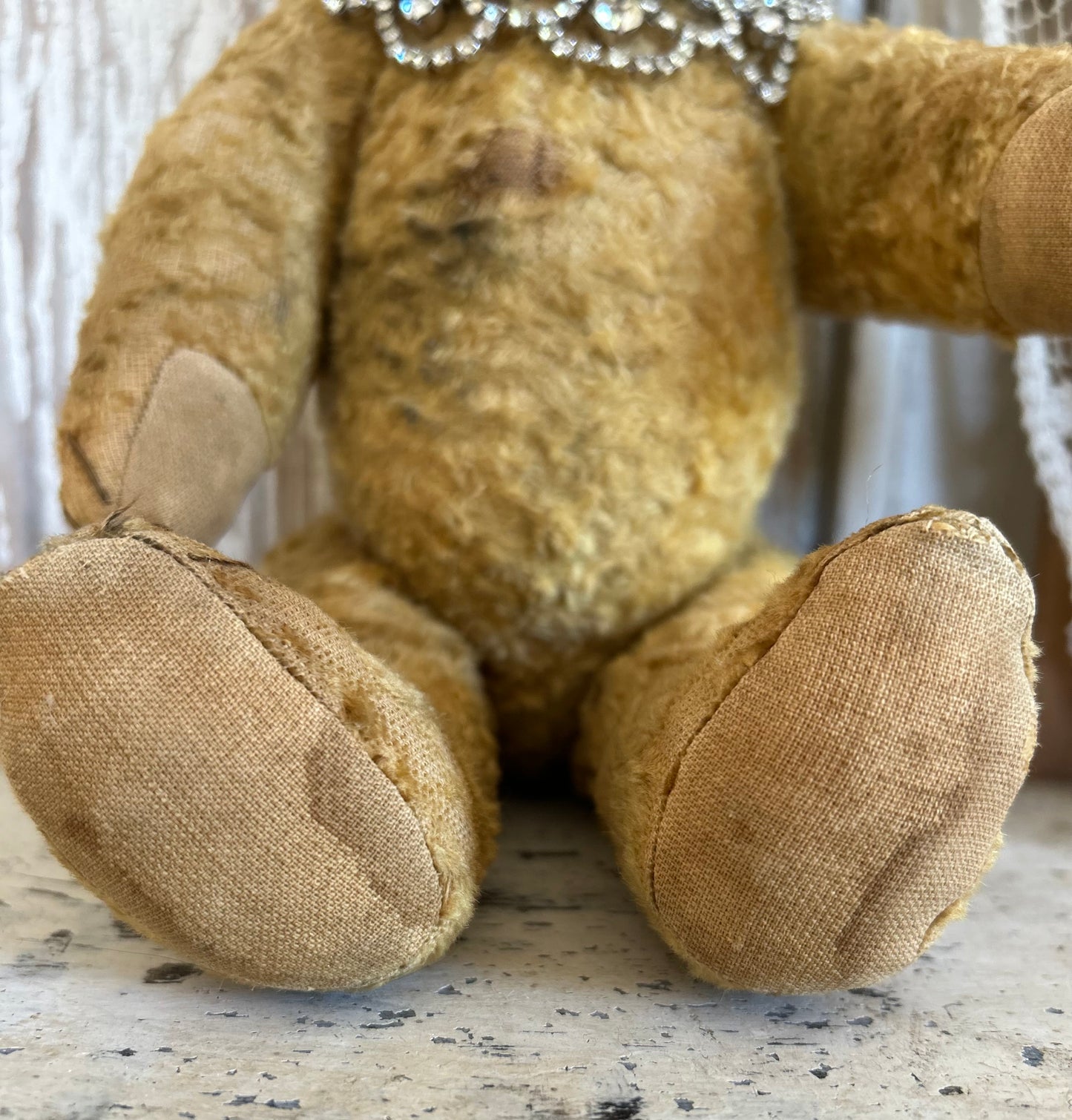 Vintage teddy bear (Charlie)