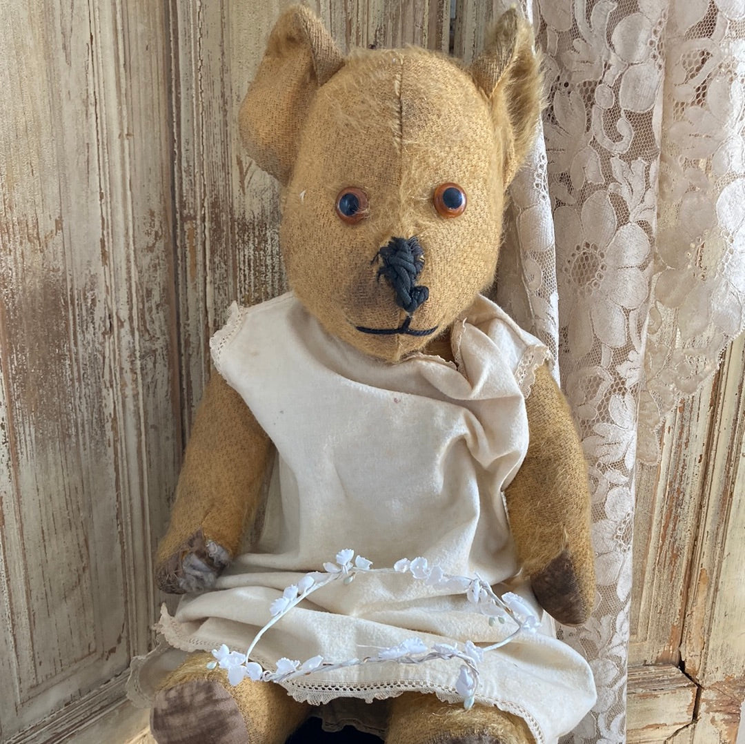 Old French jointed bear