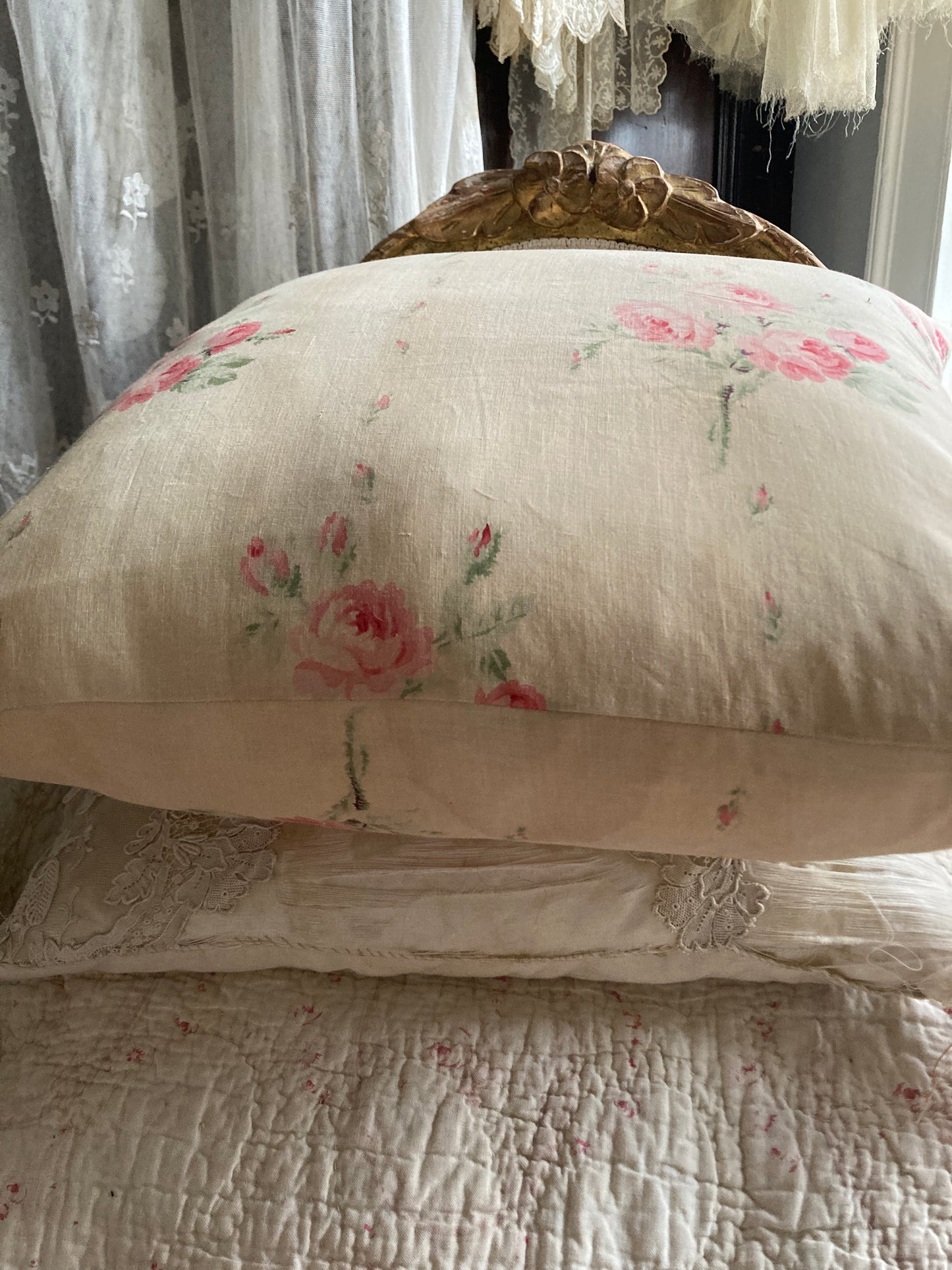 Antique french roses textile cushion