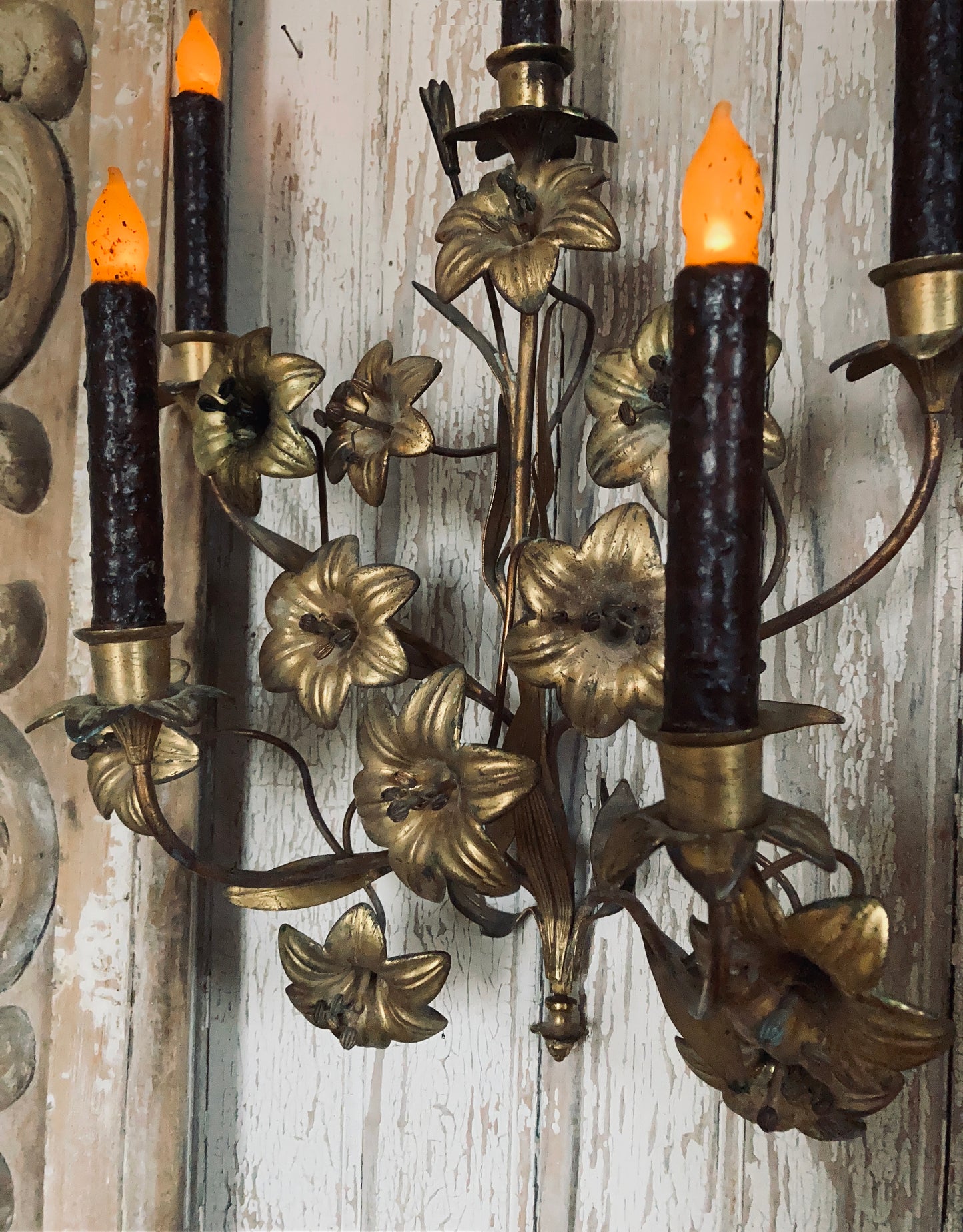 Hanging french candle holder