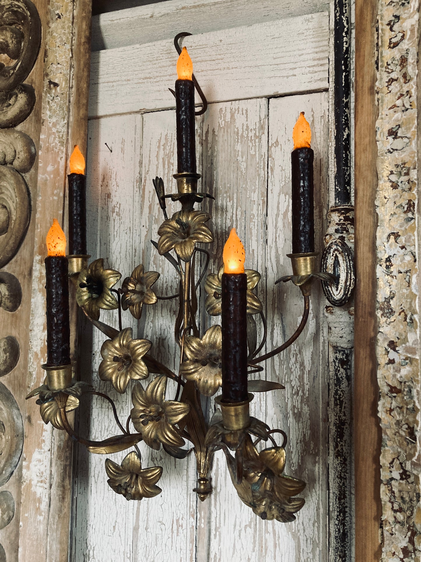 Hanging french candle holder