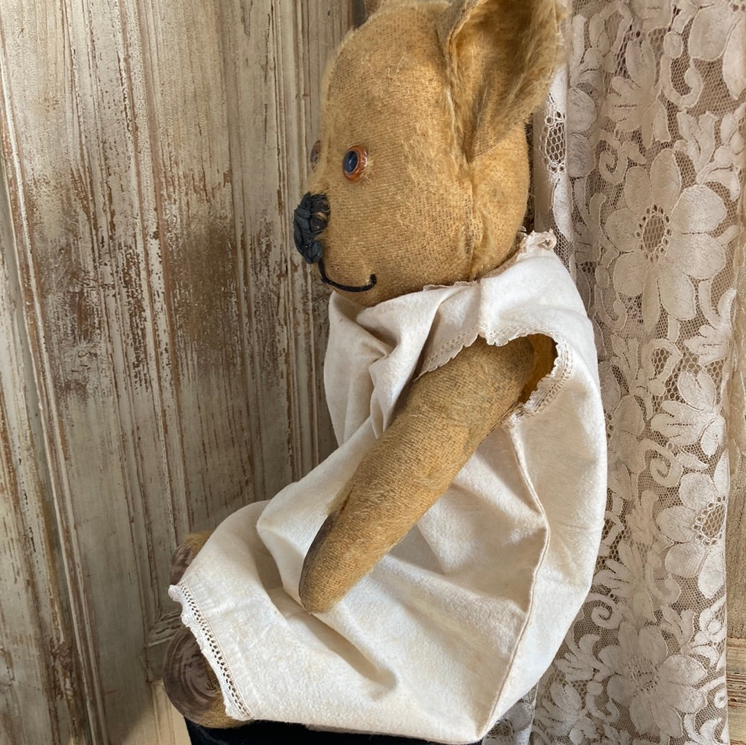 Old French jointed bear