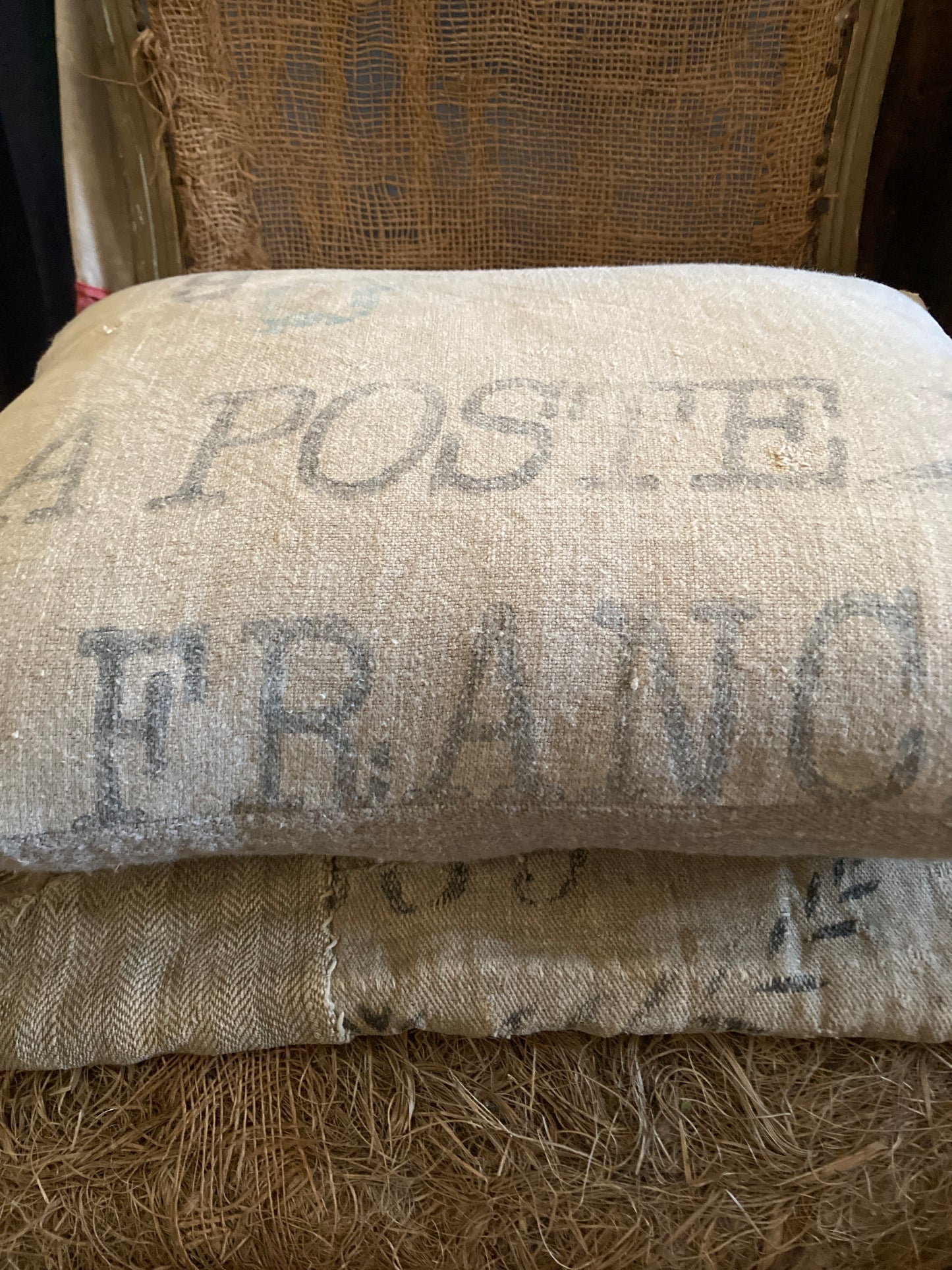 La Poste cushion number 1