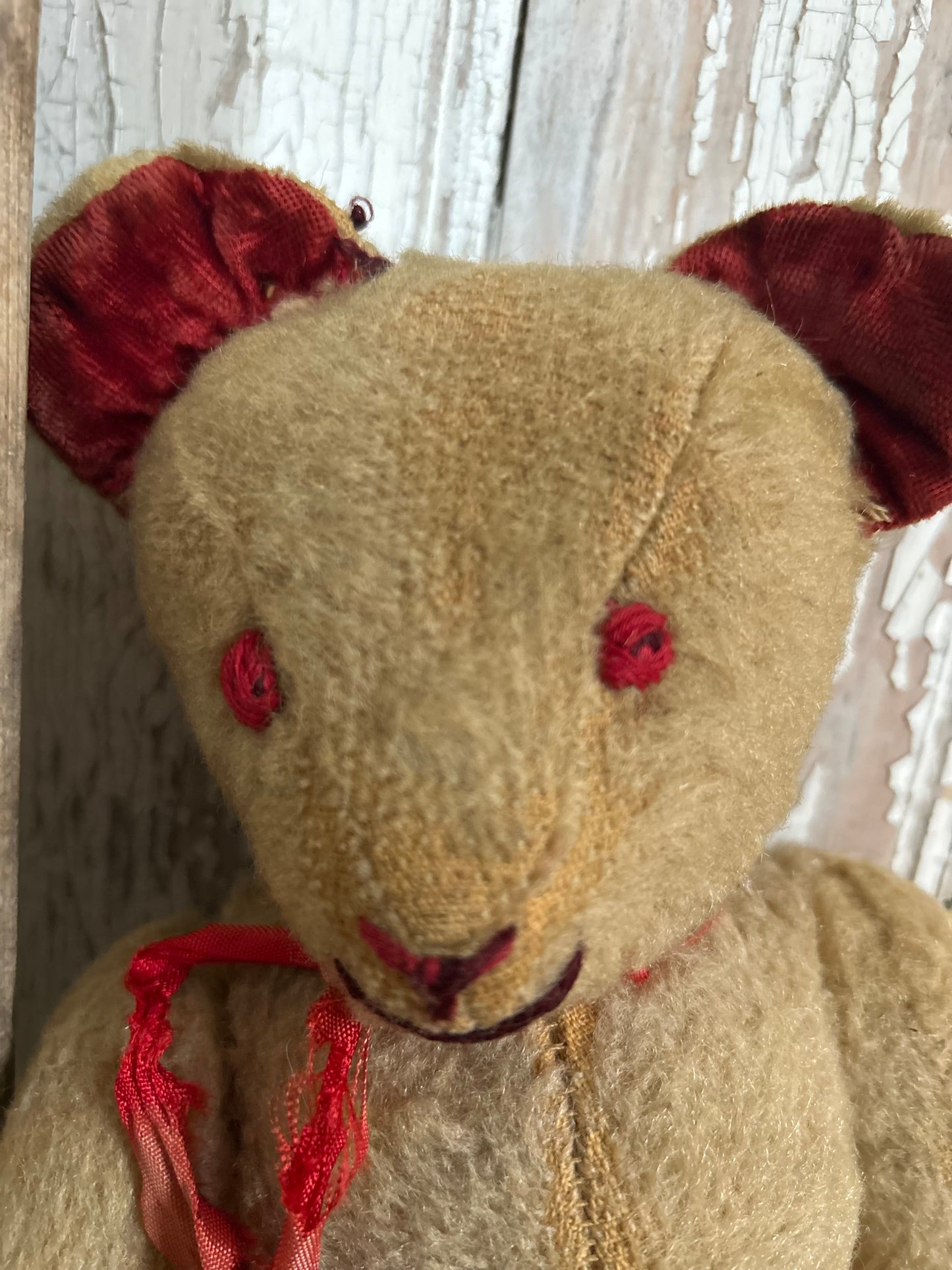 Vintage teddy bear, Mr Rouge