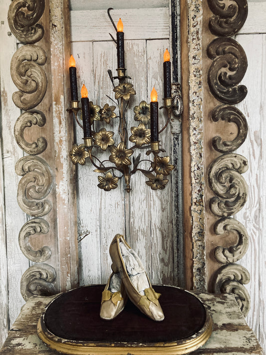 Hanging french candle holder