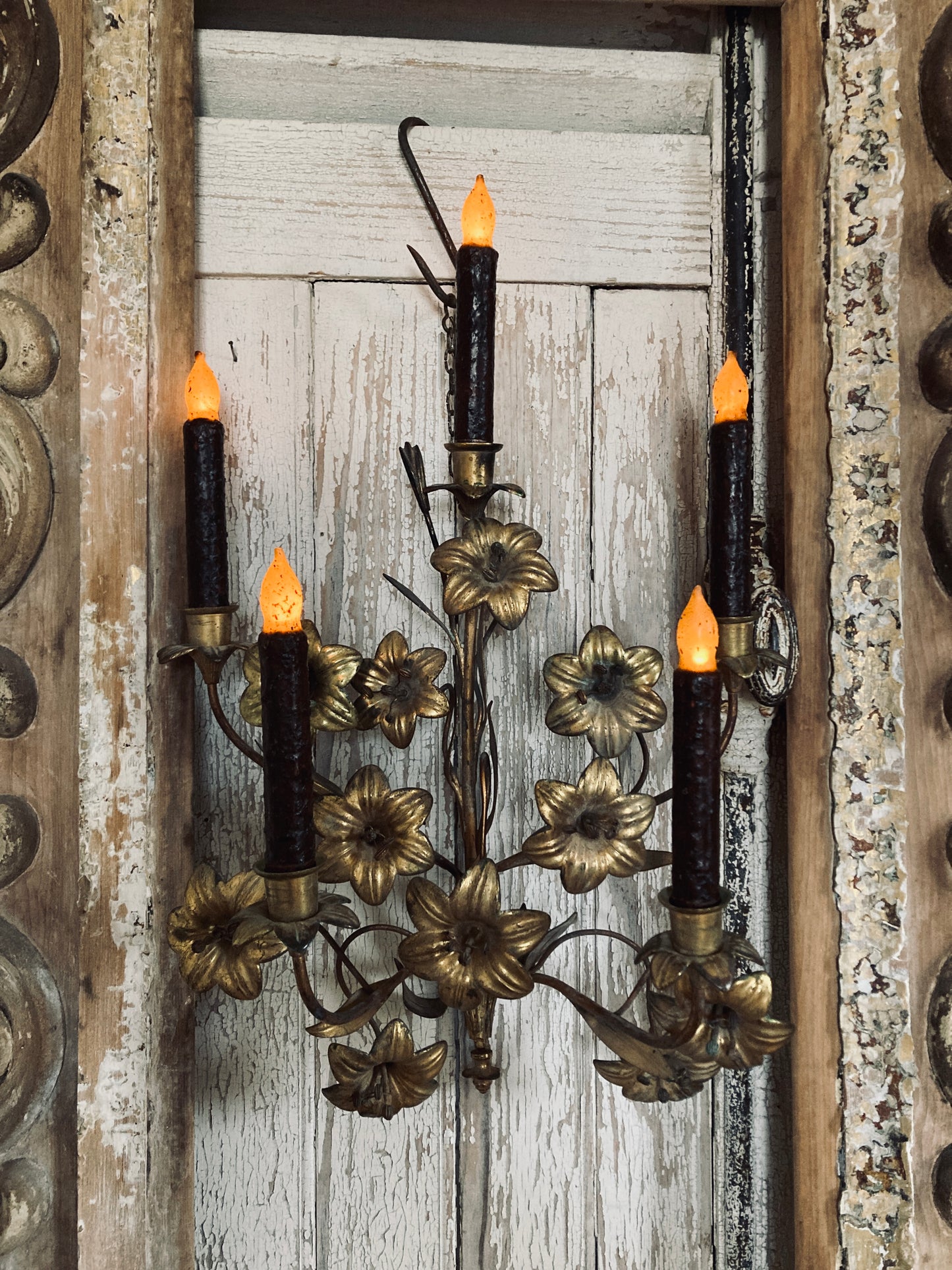 Hanging french candle holder